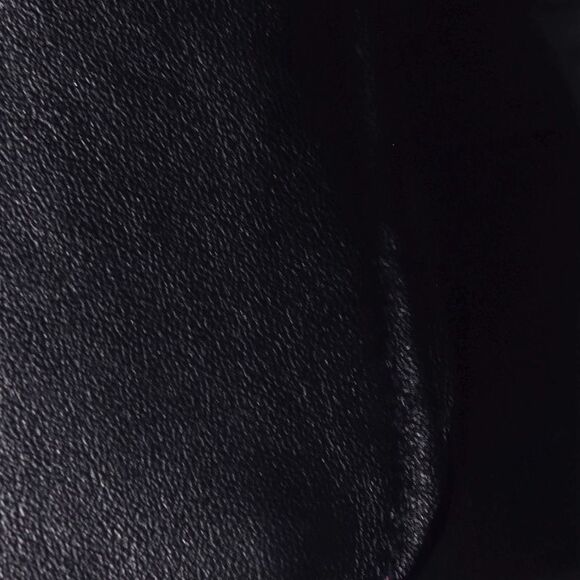 Valentino Garavani SuperVee Bucket Crossbody Bag Leather Mini Pink - Picture 5 of 6